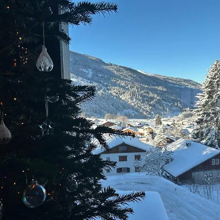 сhalet Located In An Exclusive Destination Appartement Klosters-Serneus